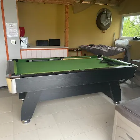 Apartment Les Violettes Dans La Loire Viricelles
